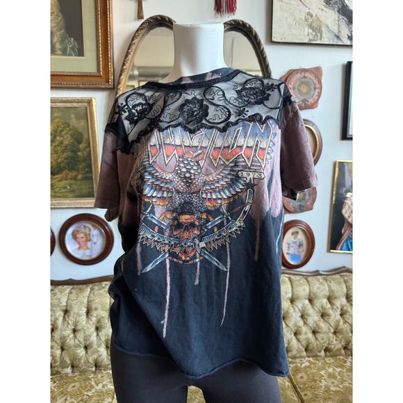 Affliction Lace & Bleached Graphic Tee Size Medium - Picture 1 of 4